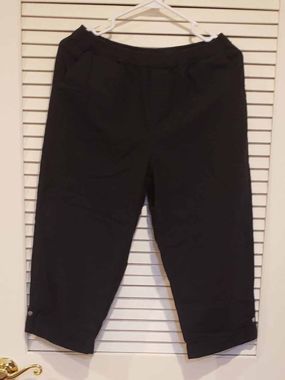 Emily Daniels 100% Cotton Women's black pull on capri pants size PS